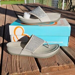 BareTraps Silver Sequins Open Toe Sandals Size 6.5